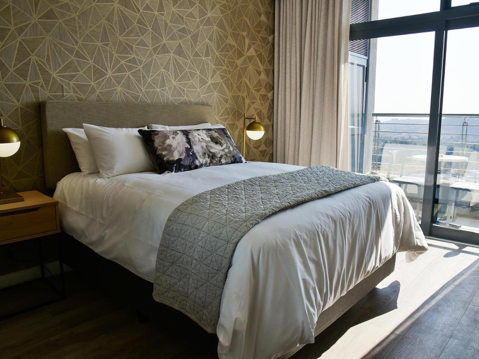 Menlyn Maine Luxury Rentals Pretoria Room photo