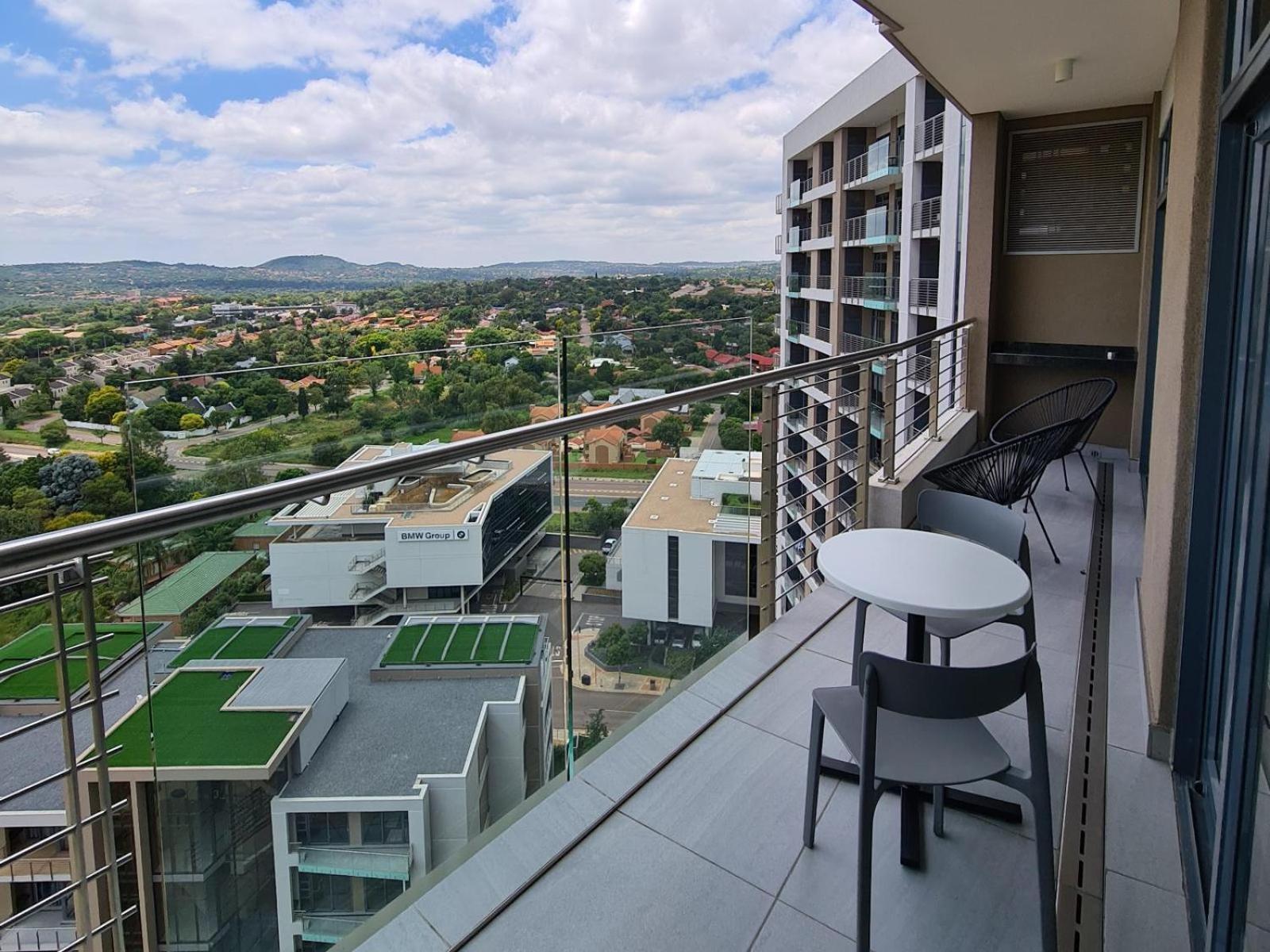 Menlyn Maine Luxury Rentals Pretoria Exterior photo